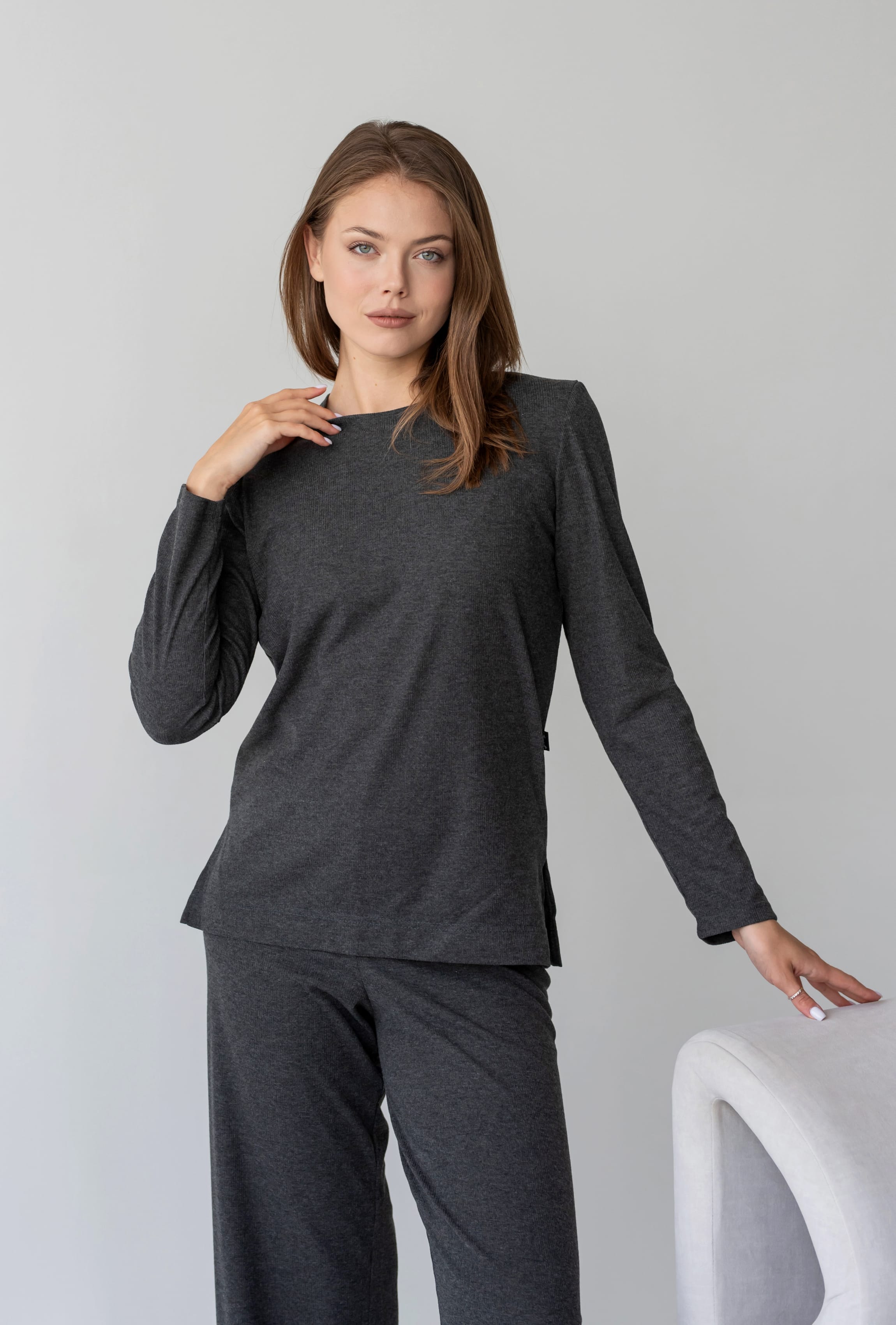 Графитовый костюм Натали — 398835. Maritel. Изображенние 4 Графитовый костюм Натали — 398835. Maritel. Изображенние 4