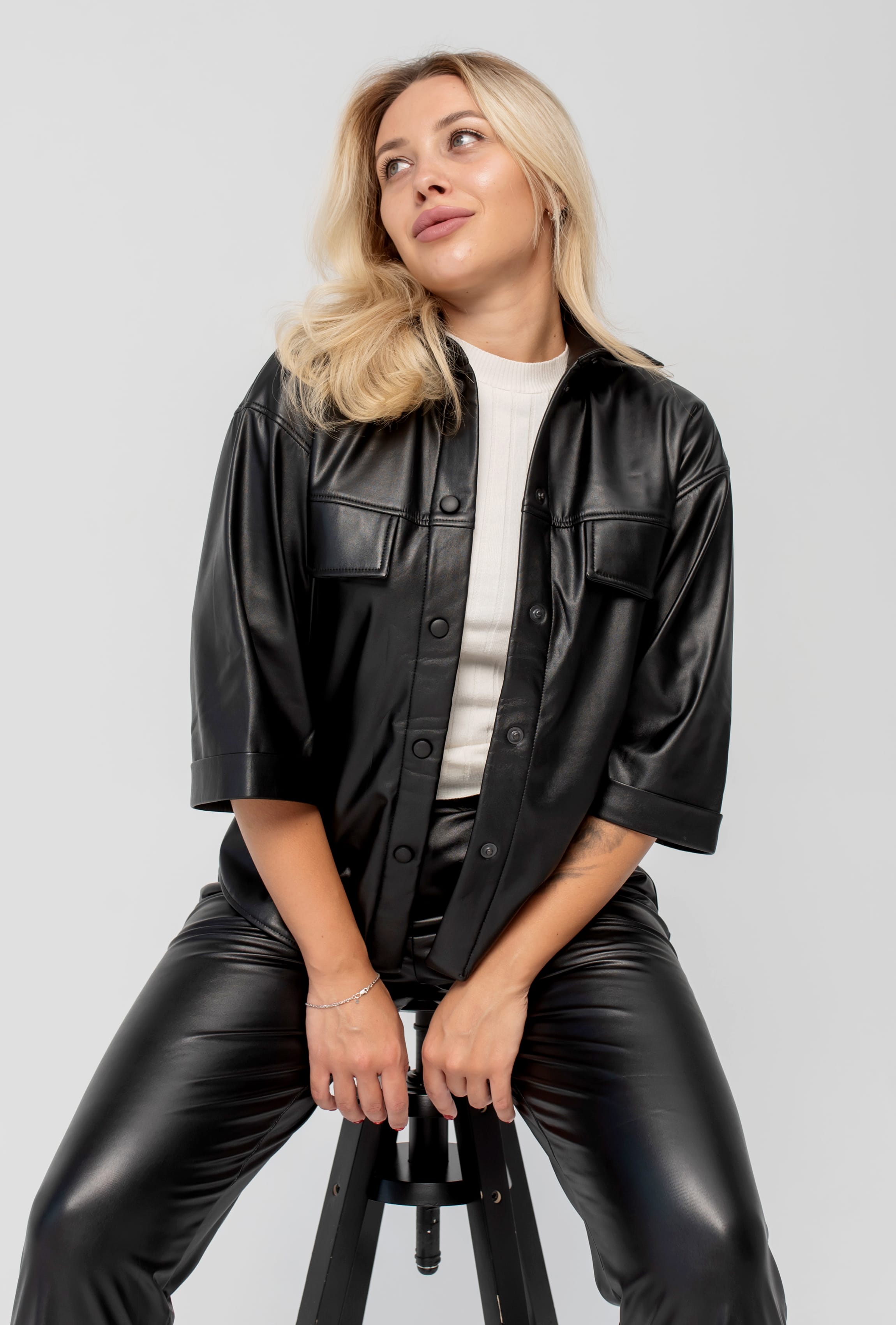 Чорний костюм з екошкіри —  276869. Maritel. Зображення 4