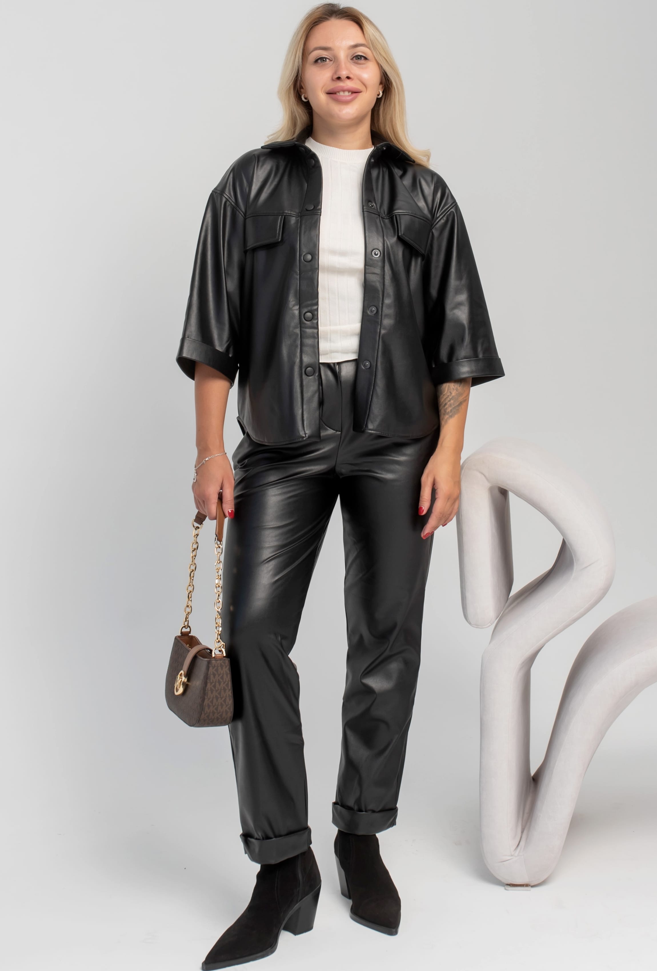 Чорний костюм з екошкіри —  276869. Maritel