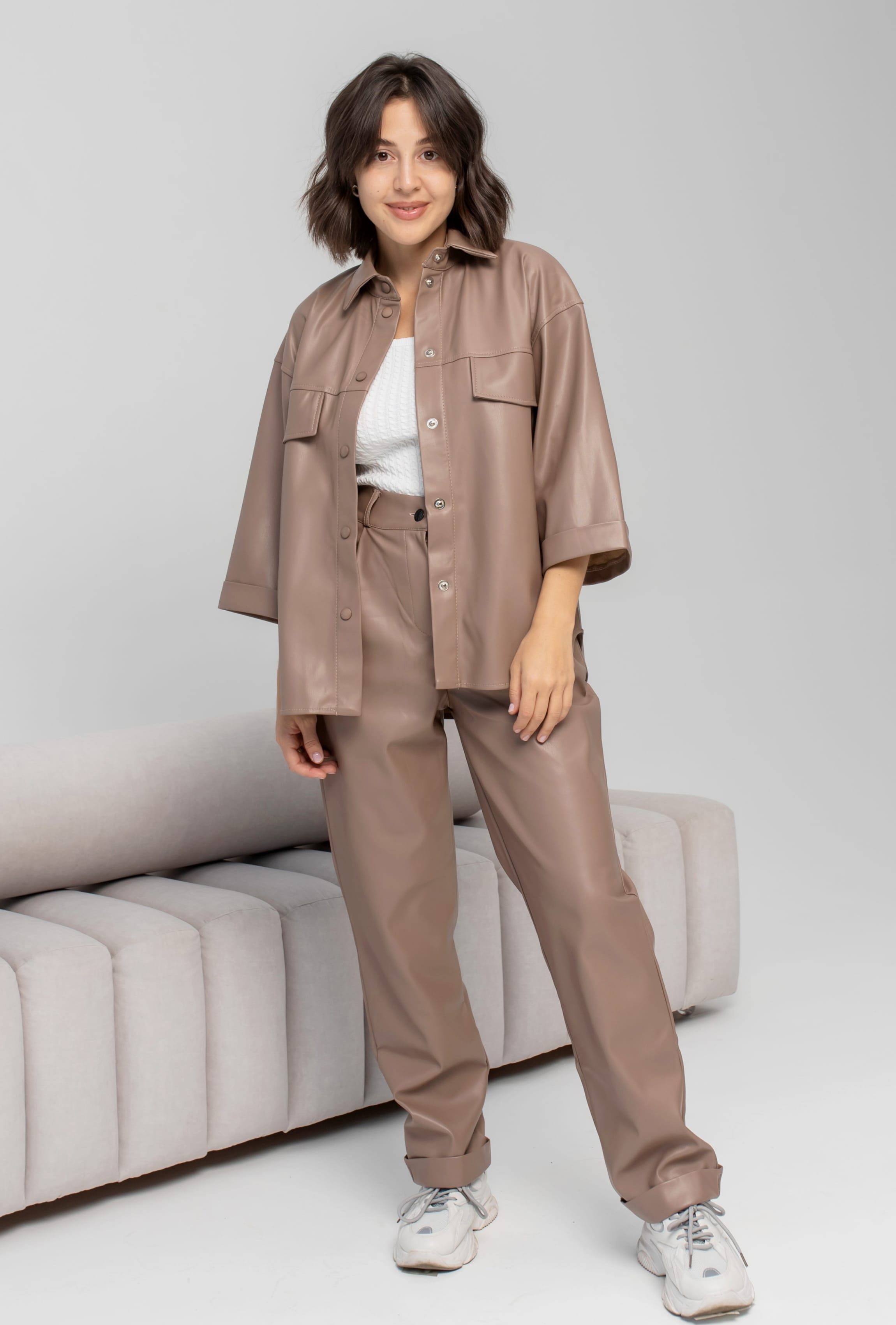 Бежевий костюм з еко шкіри —  363584. Maritel