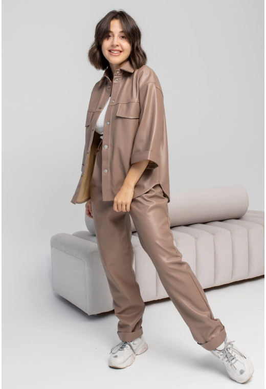 Бежевый костюм с экокожи — 363584. Maritel. Изображенние 5 Бежевый костюм с экокожи — 363584. Maritel. Изображенние 5