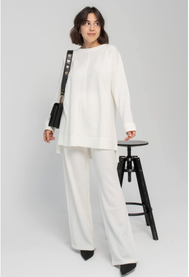 Молочный вязаный костюм с туникой. Maritel. Изображенние 4