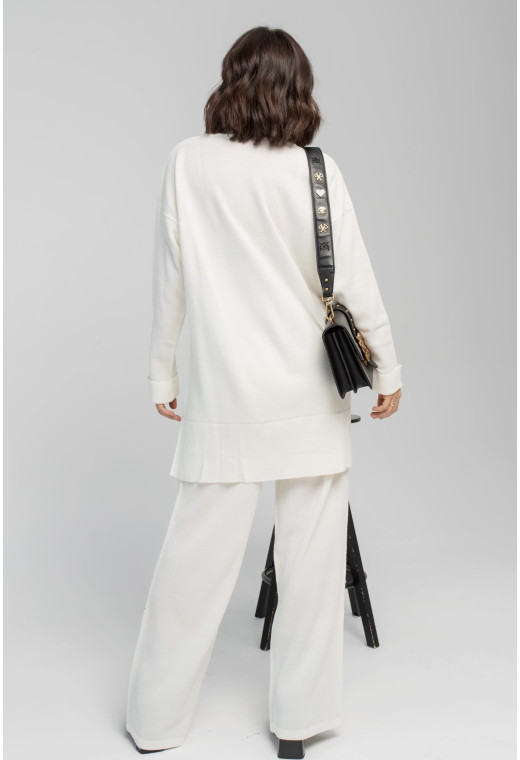Молочный вязаный костюм с туникой — 575187. Maritel. Изображенние 2 Молочный вязаный костюм с туникой — 575187. Maritel. Изображенние 2