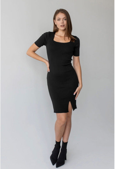 Черное платье квадратный вырез с коротким рукавом. Maritel. Изображенние 4 Черное платье квадратный вырез с коротким рукавом. Maritel. Изображенние 4