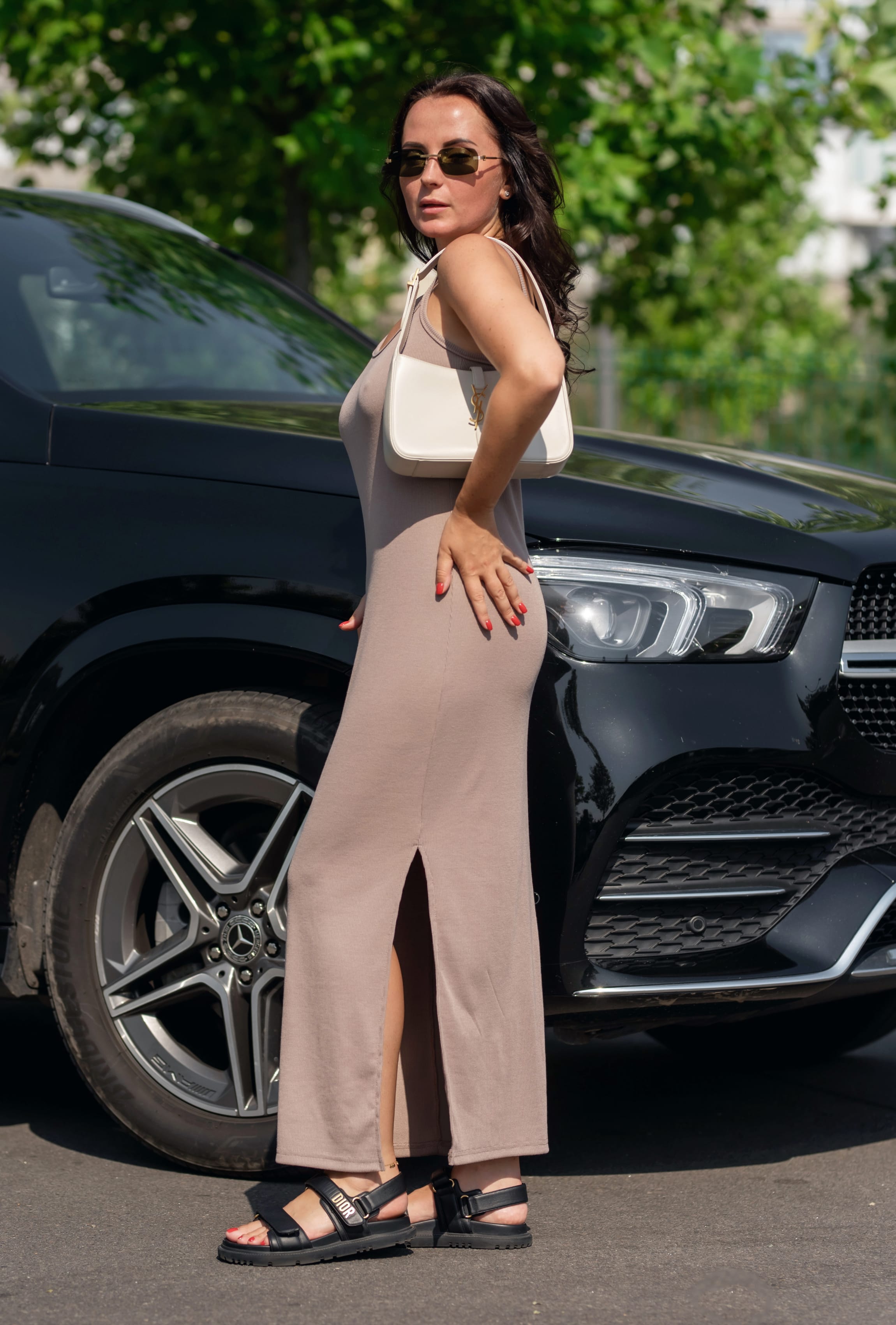 Бежевое платье в рубчик на бретелях —  266840. Maritel. Изображенние 3 Бежевое платье в рубчик на бретелях —  266840. Maritel. Изображенние 3