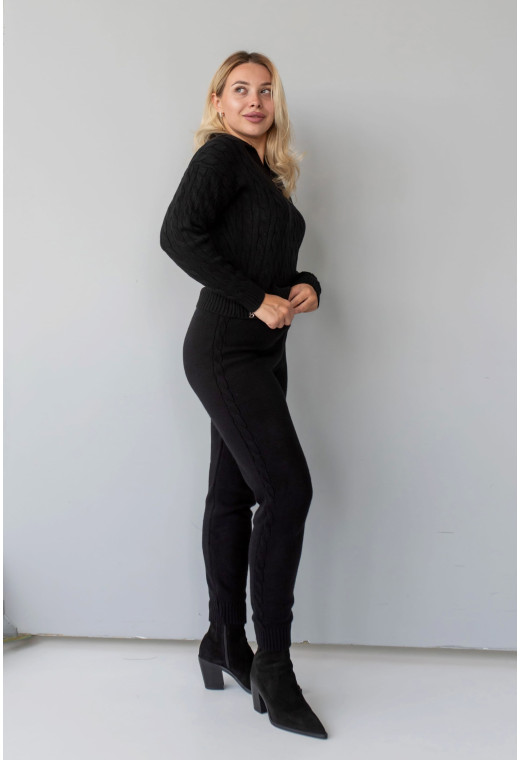 Чорний в'язаний костюм поло коса — 547280. Maritel. Зображення 1 Чорний в'язаний костюм поло коса — 547280. Maritel. Зображення 1