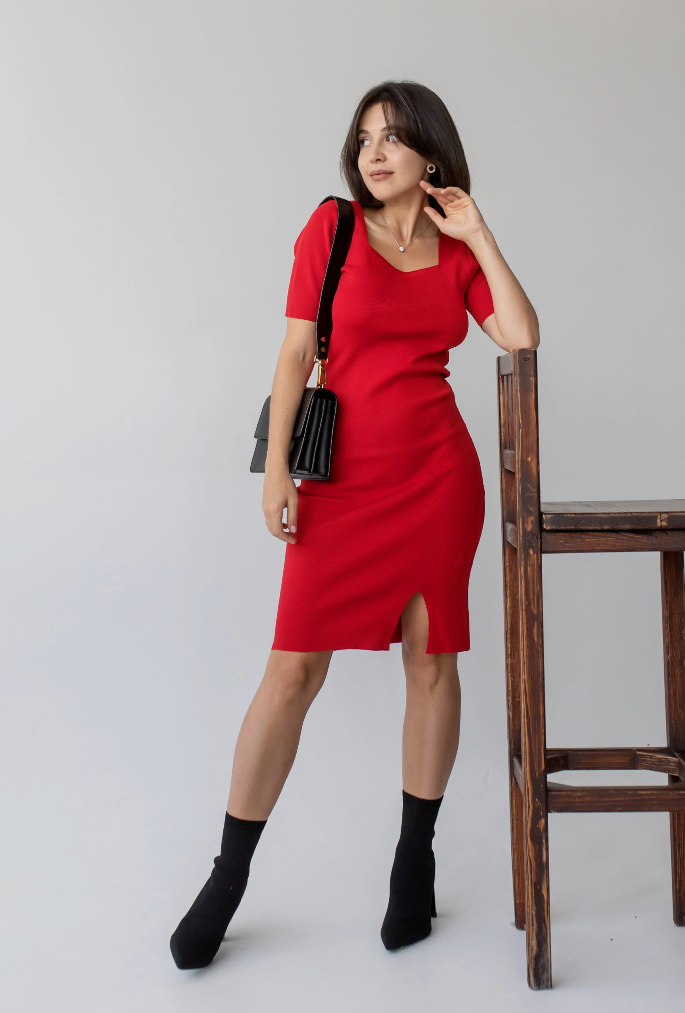 Красное платье квадратный вырез с коротким рукавом — 358079. Maritel Красное платье квадратный вырез с коротким рукавом — 358079. Maritel