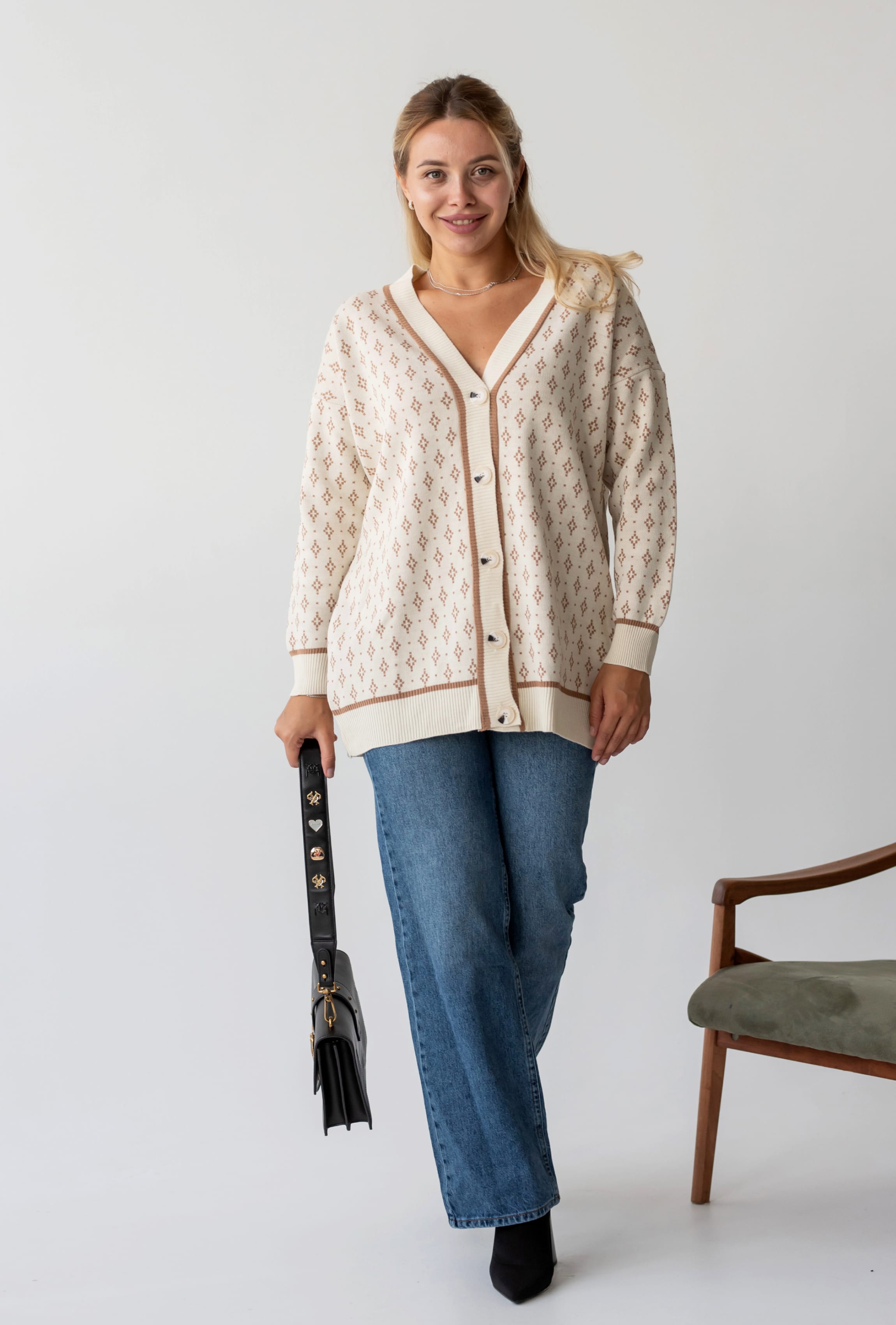 Бежевий кардиган з роговими гудзиками — 313343. Maritel. Зображення 5 Бежевий кардиган з роговими гудзиками — 313343. Maritel. Зображення 5