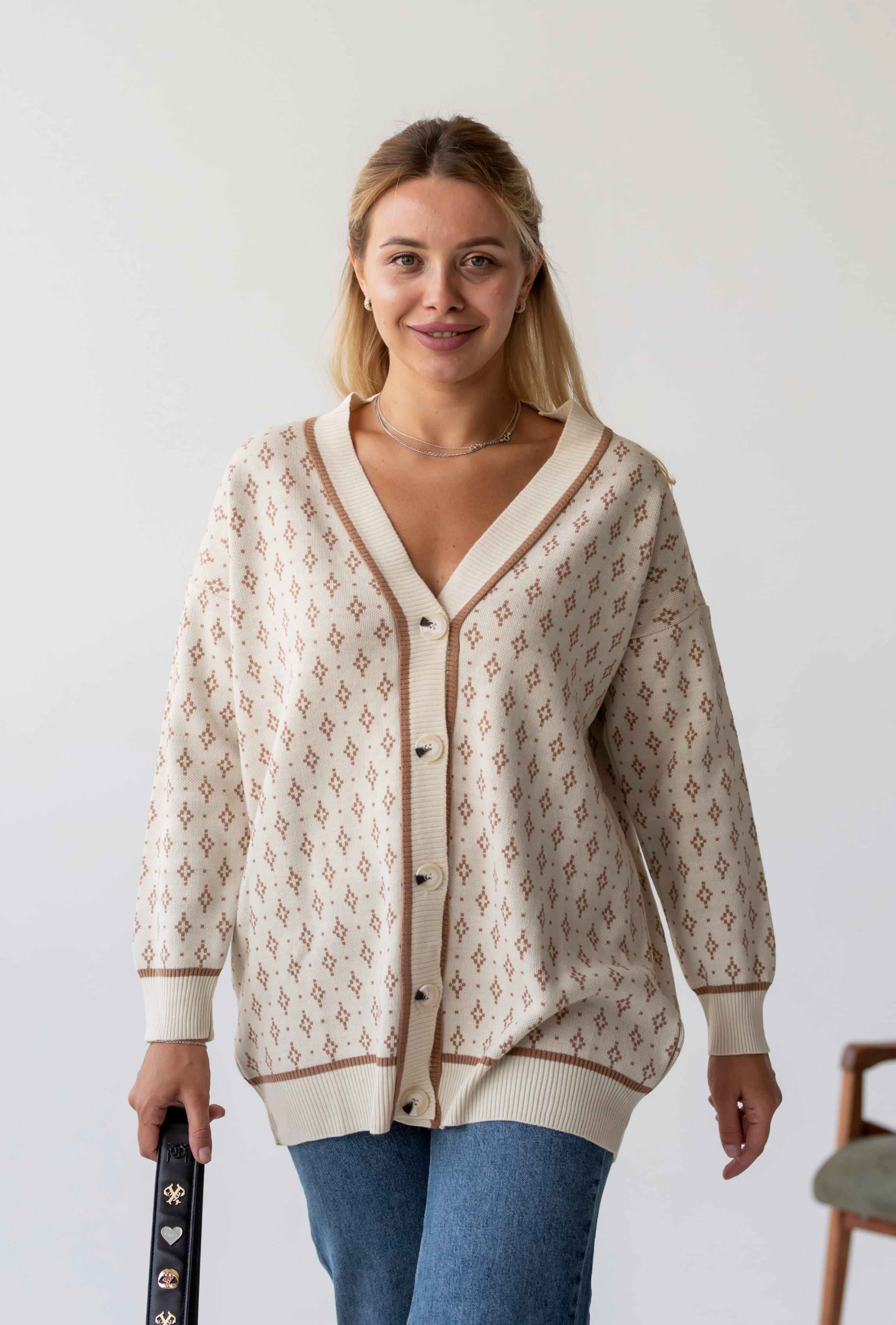 Бежевий кардиган з роговими гудзиками — 313343. Maritel Бежевий кардиган з роговими гудзиками — 313343. Maritel