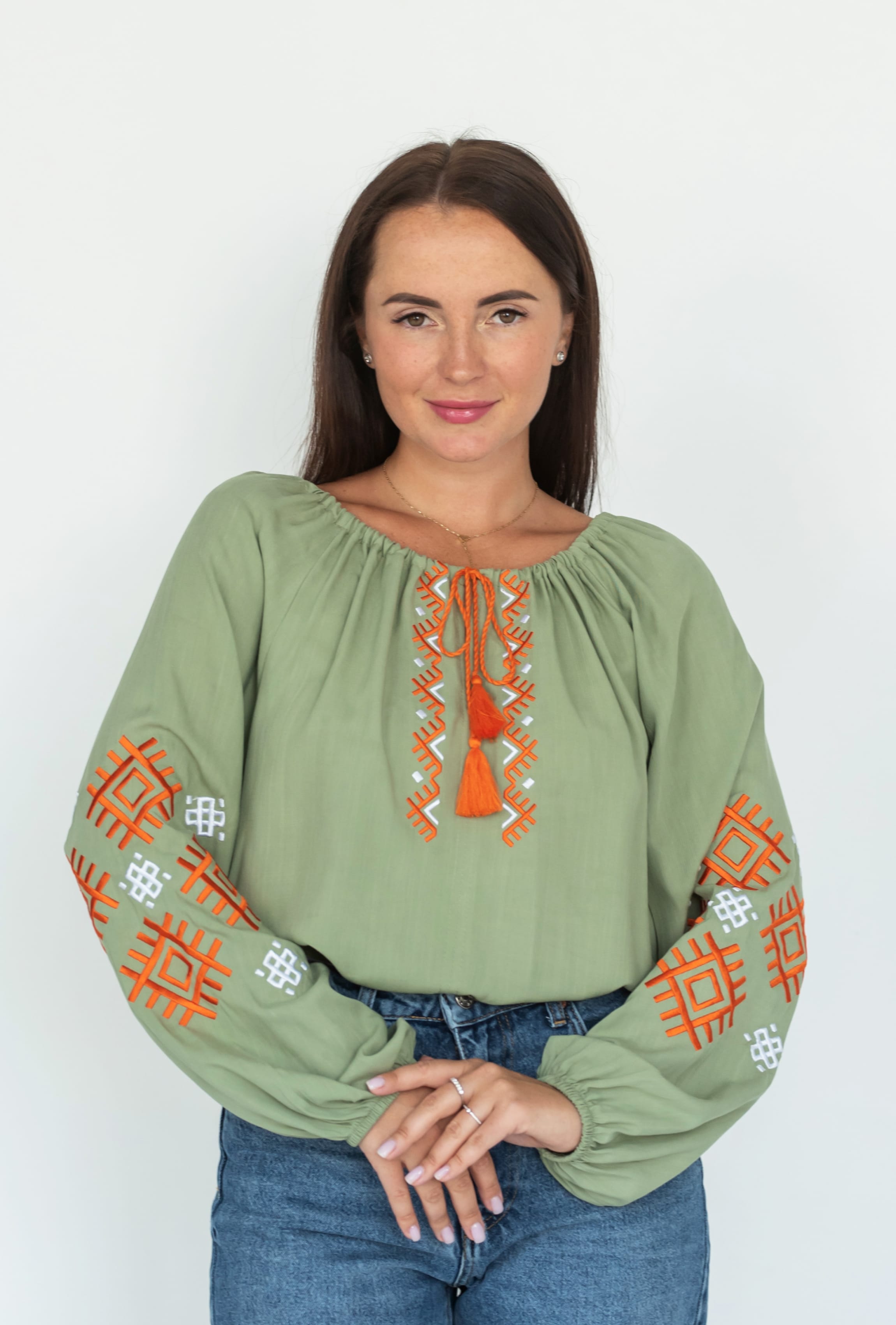 Оливковая вышиванка — 569538. Maritel Оливковая вышиванка — 569538. Maritel