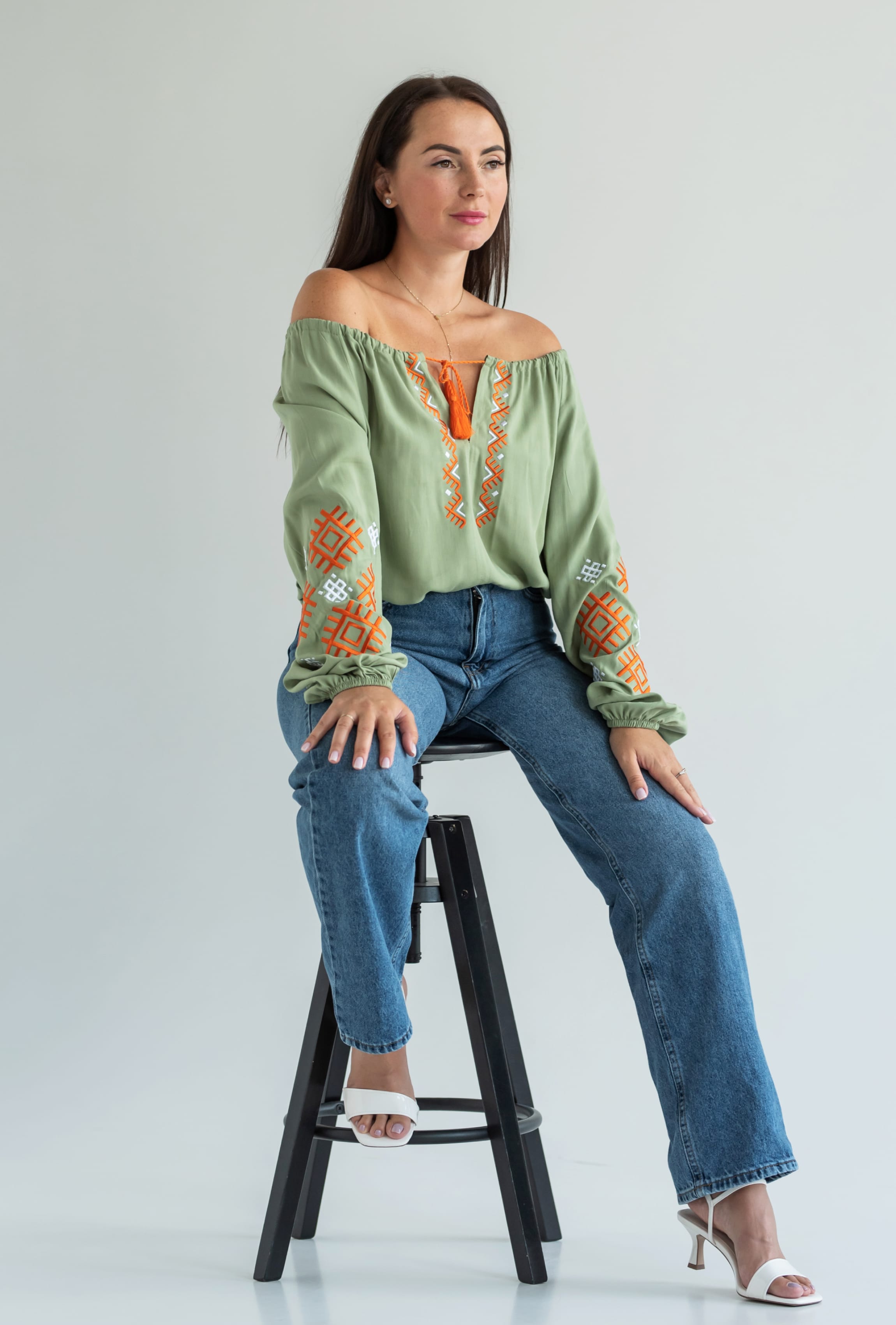 Оливковая вышиванка — 569538. Maritel. Изображенние 6 Оливковая вышиванка — 569538. Maritel. Изображенние 6