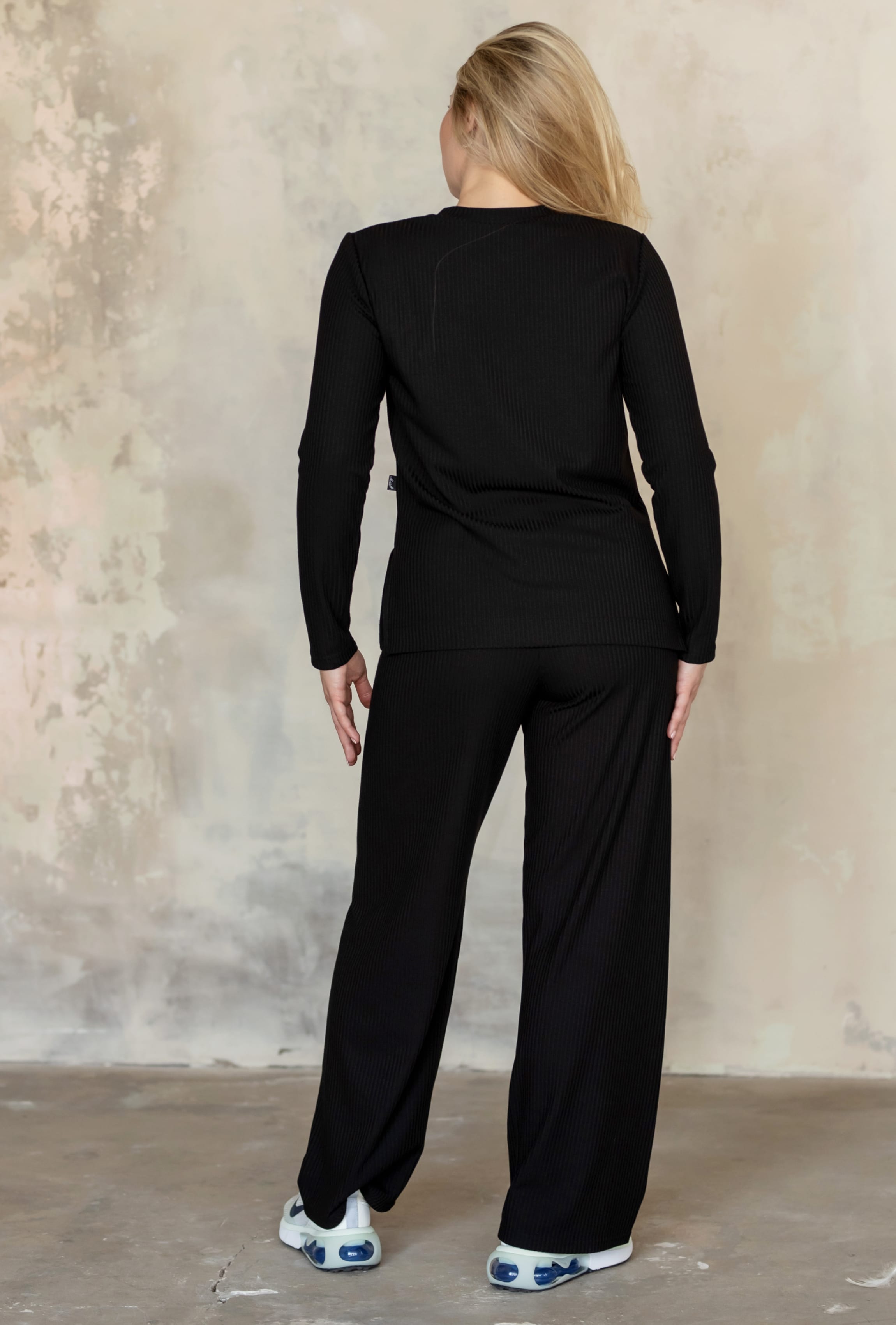 Черный костюм Натали — 433389. Maritel. Изображенние 2 Черный костюм Натали — 433389. Maritel. Изображенние 2