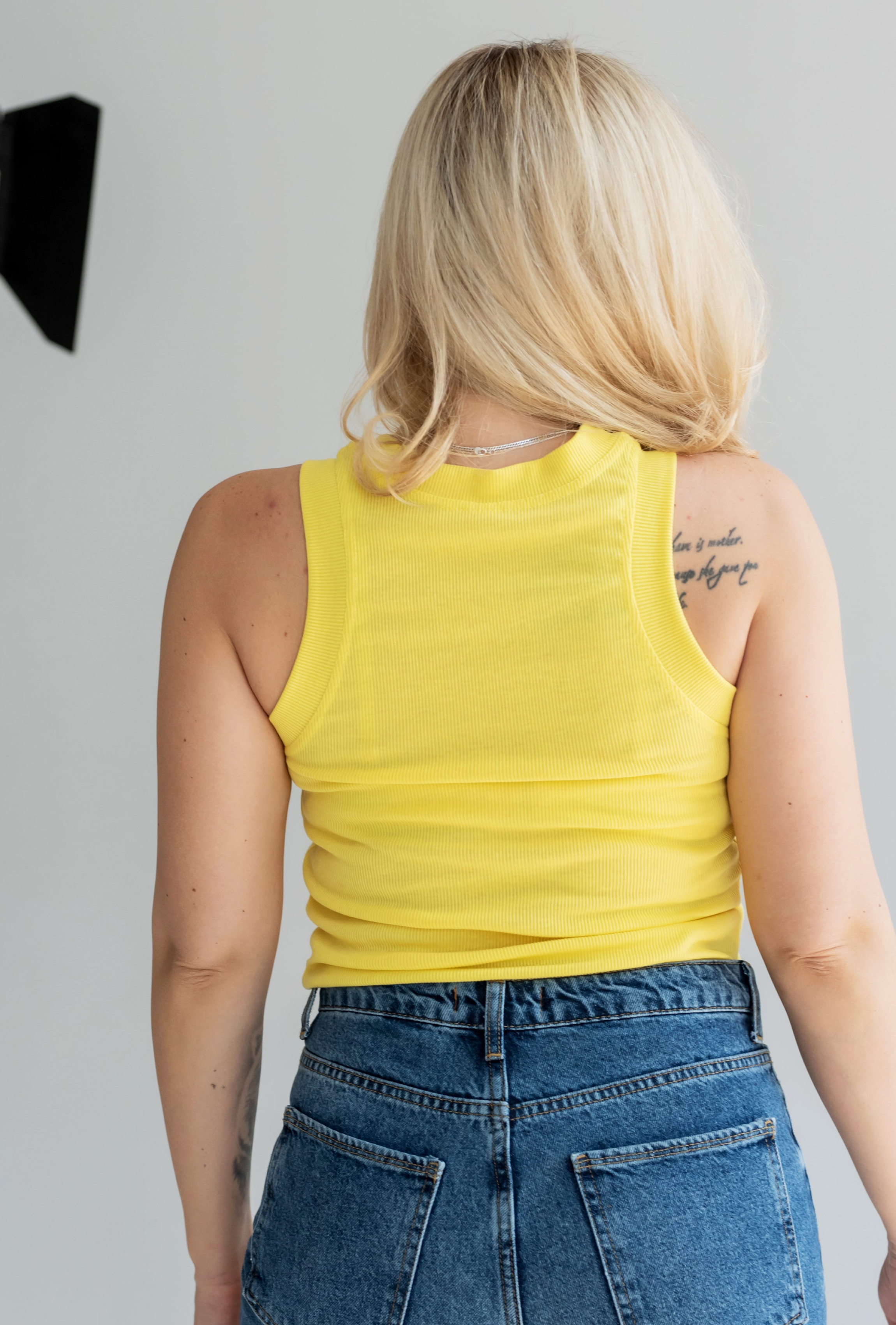 Желтая майка в рубчик —  692782. Maritel. Изображенние 3 Желтая майка в рубчик —  692782. Maritel. Изображенние 3