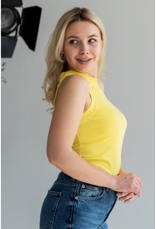 Желтая майка в рубчик —  692782. Maritel. Изображенние 2 Желтая майка в рубчик —  692782. Maritel. Изображенние 2