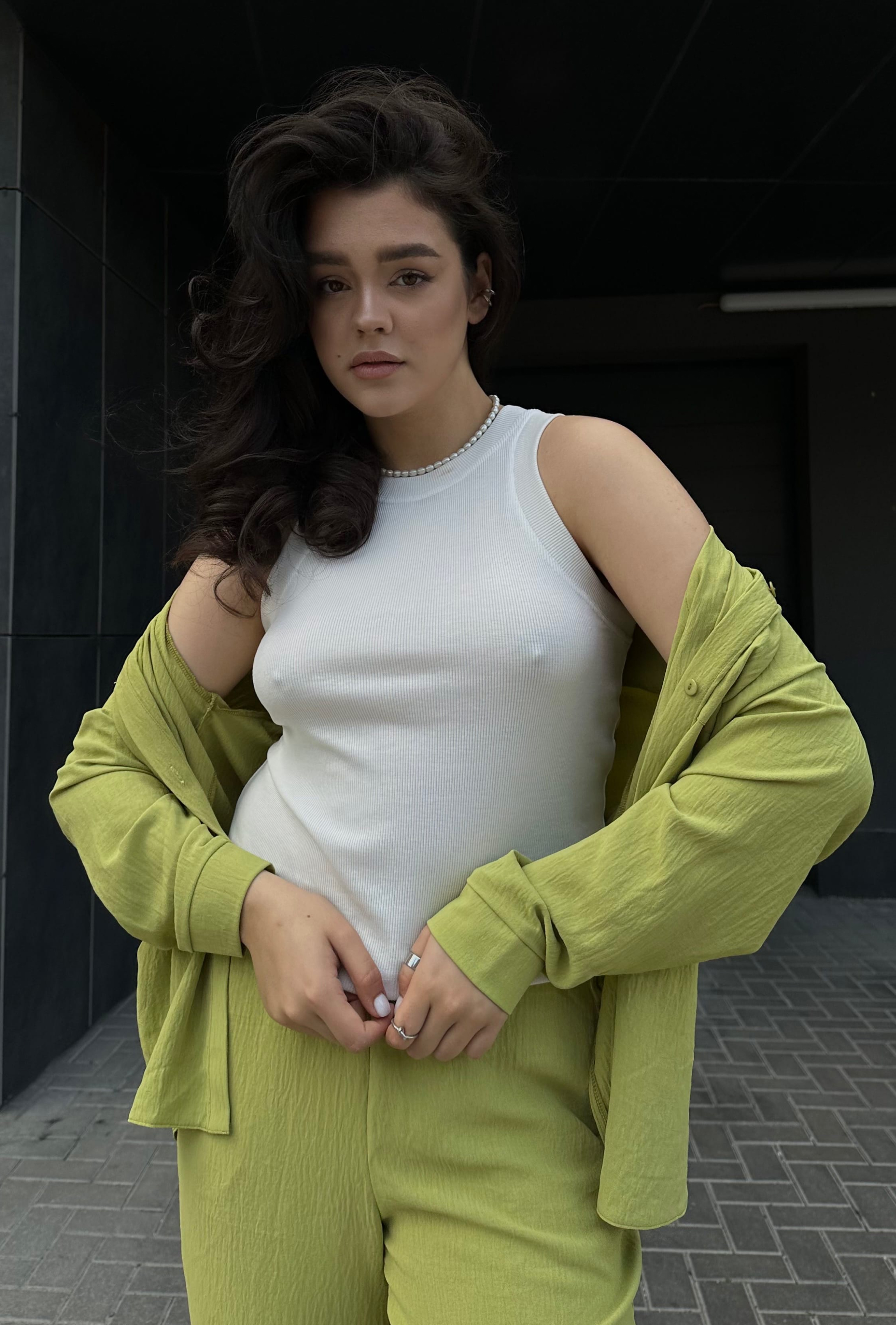 Салатовий костюм жатка — 274408. Maritel. Зображення 1 Салатовий костюм жатка — 274408. Maritel. Зображення 1