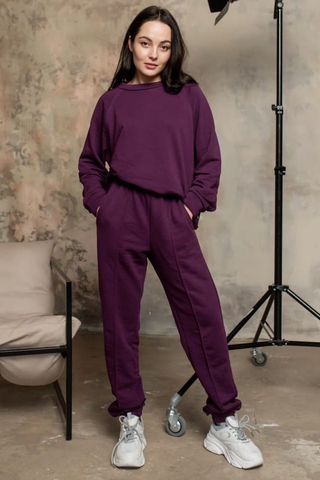 Фиолетовый спортивный костюм с отсрочкой —  312059. Maritel