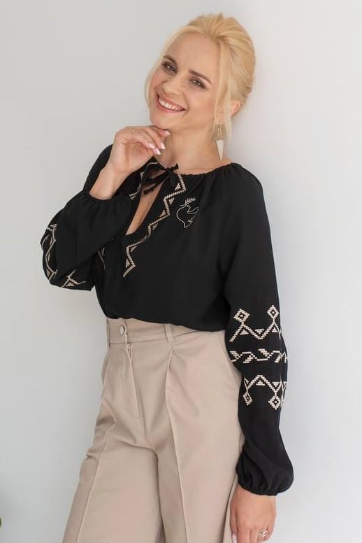 Чорна вишиванка Україна —  158157. Maritel. Зображення 3