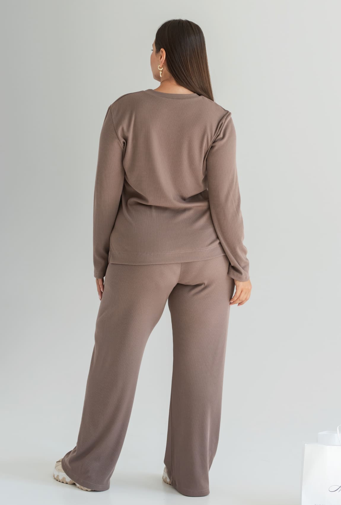 Темно- бежевый костюм Натали — 498432. Maritel. Изображенние 2 Темно- бежевый костюм Натали — 498432. Maritel. Изображенние 2