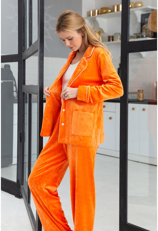 Помаранчевий костюм кант на ґудзиках — 117758. Maritel. Зображення 1 Помаранчевий костюм кант на ґудзиках — 117758. Maritel. Зображення 1