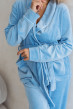 Голубой велюровый костюм шаль с карманами — 947451. Maritel. Изображенние 3 Голубой велюровый костюм шаль с карманами — 947451. Maritel. Изображенние 3