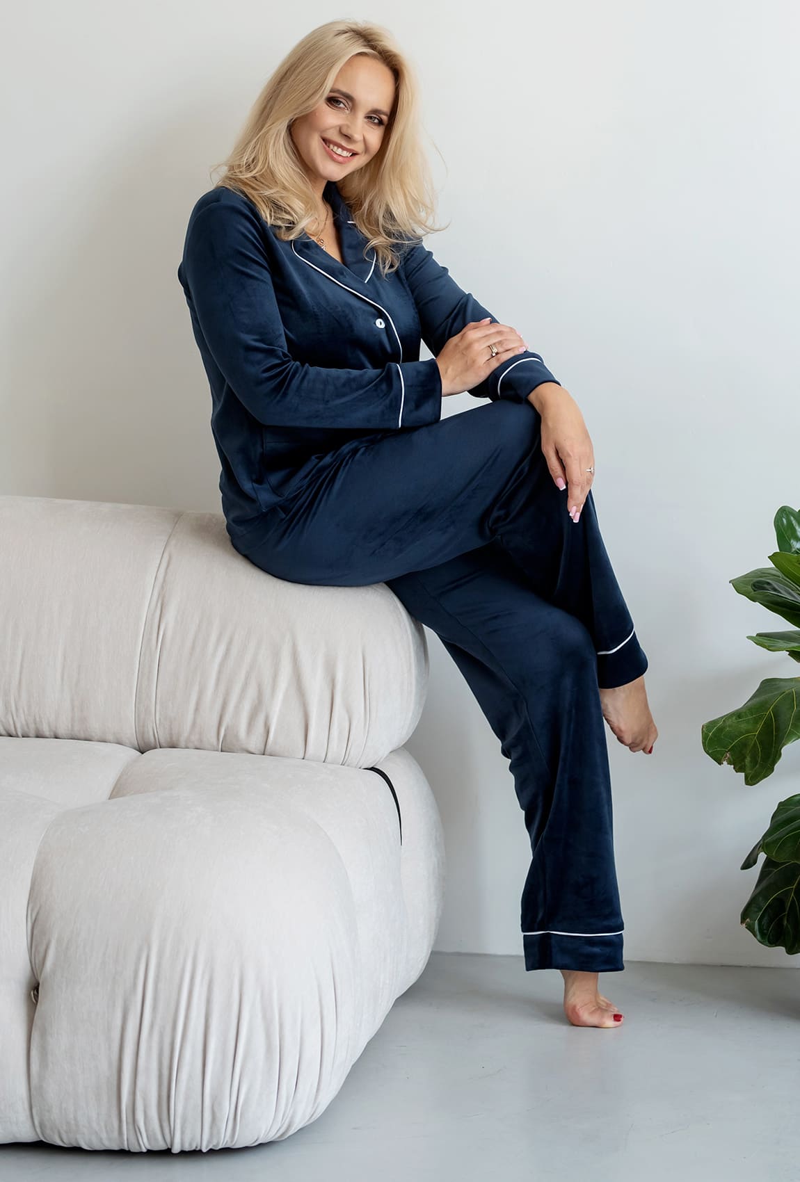 Синій костюм кант на ґудзиках —  819097. Maritel. Зображення 1