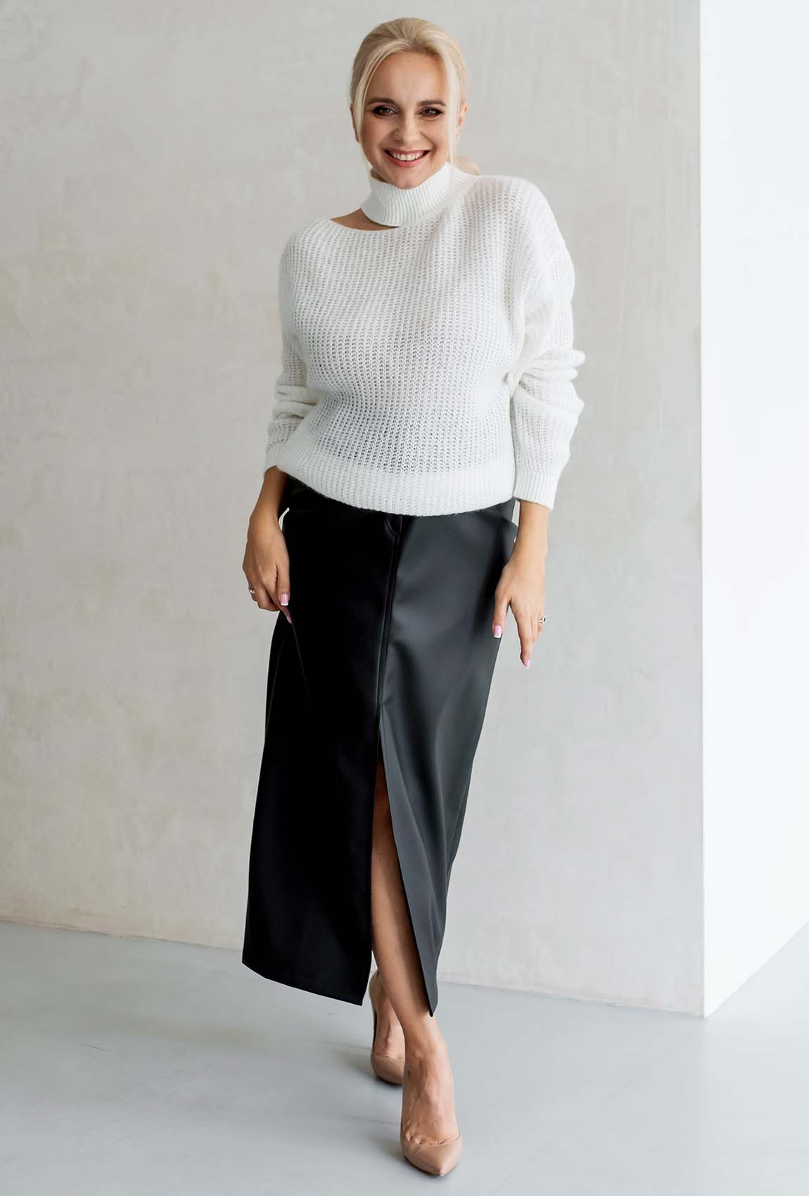 Чорна спідниця еко-шкіра з розрізом —  236861. Maritel. Зображення 1