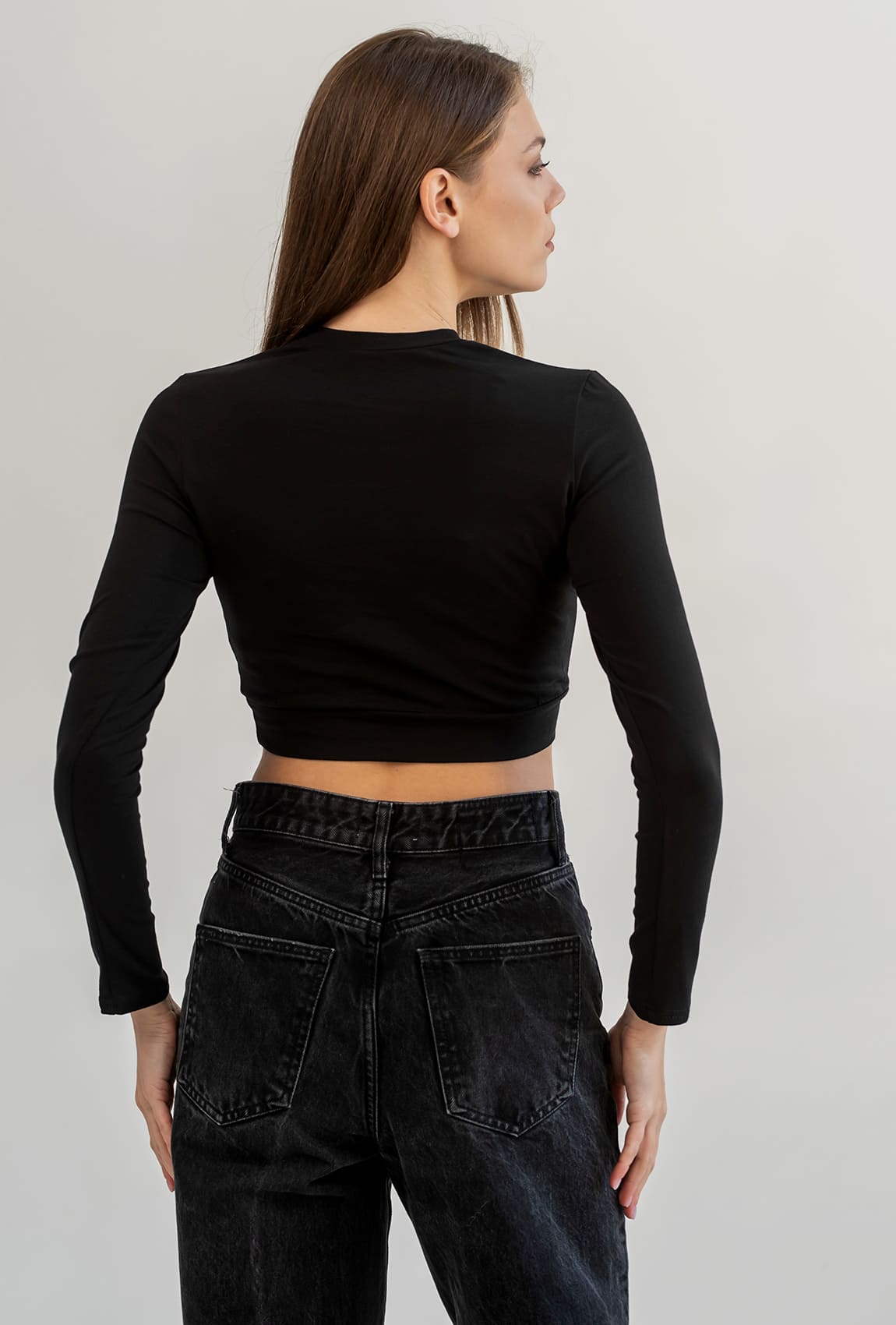 Черный кроп-топ —  416915. Maritel. Изображенние 2