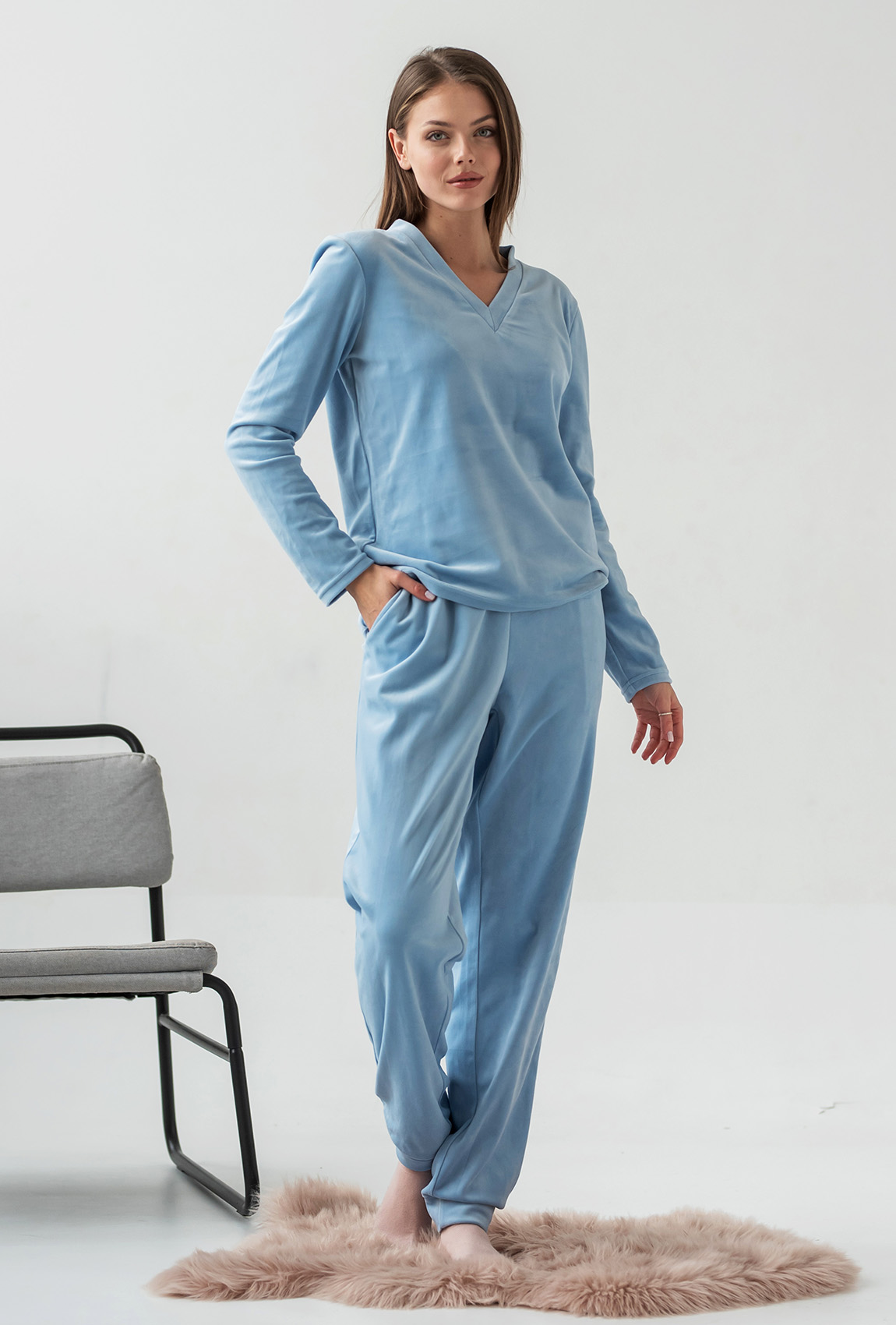 Блакитний домашній велюровий костюм— 143048. Maritel Блакитний домашній велюровий костюм— 143048. Maritel
