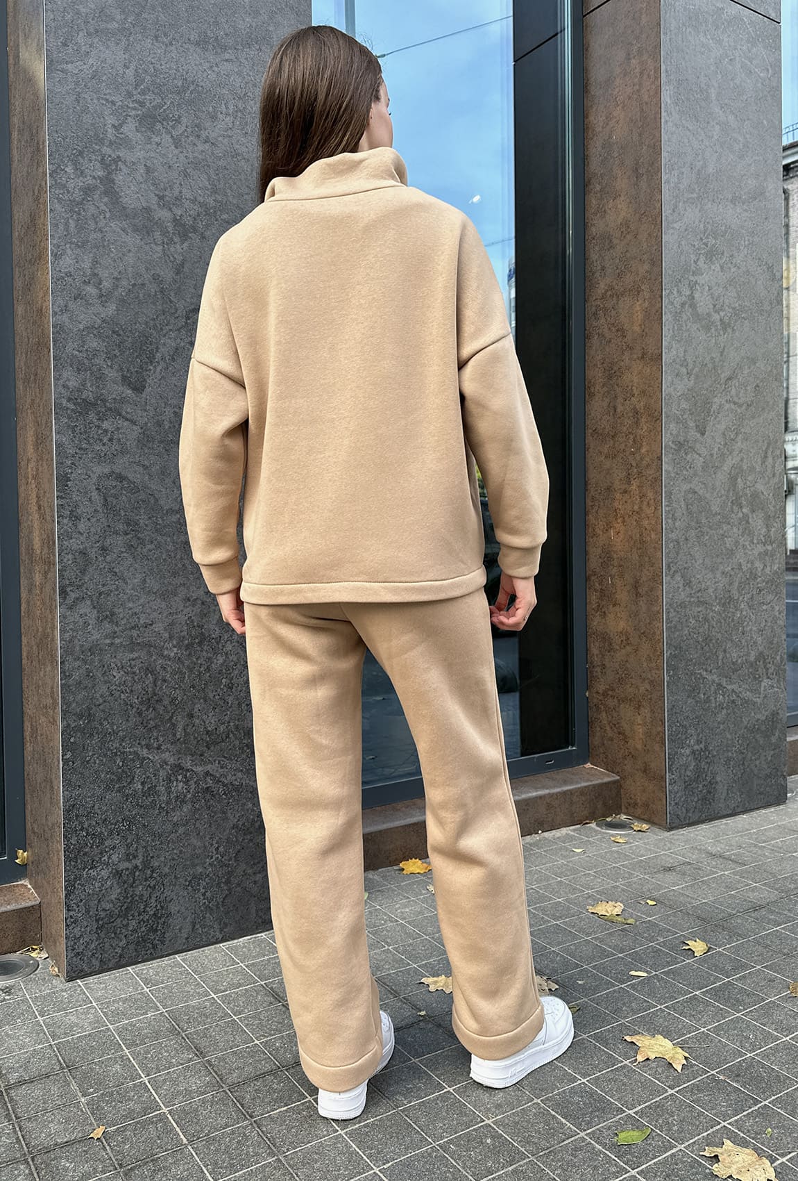 Бежевый костюм футер с молнией — 452795. Maritel. Изображенние 2 Бежевый костюм футер с молнией — 452795. Maritel. Изображенние 2