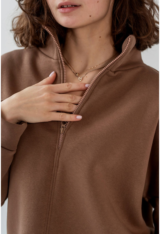 Темно-бежевый костюм футер с молнией — 204626. Maritel. Изображенние 4 Темно-бежевый костюм футер с молнией — 204626. Maritel. Изображенние 4