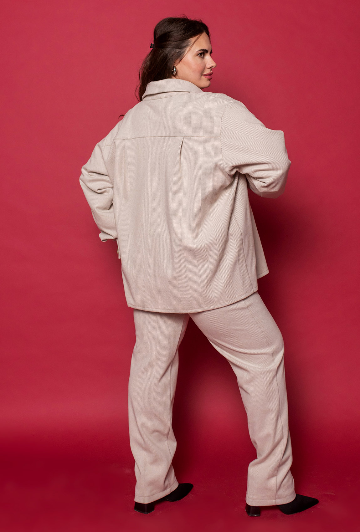 Бежевый кашемировый костюм —  289867. Maritel. Изображенние 2 Бежевый кашемировый костюм —  289867. Maritel. Изображенние 2