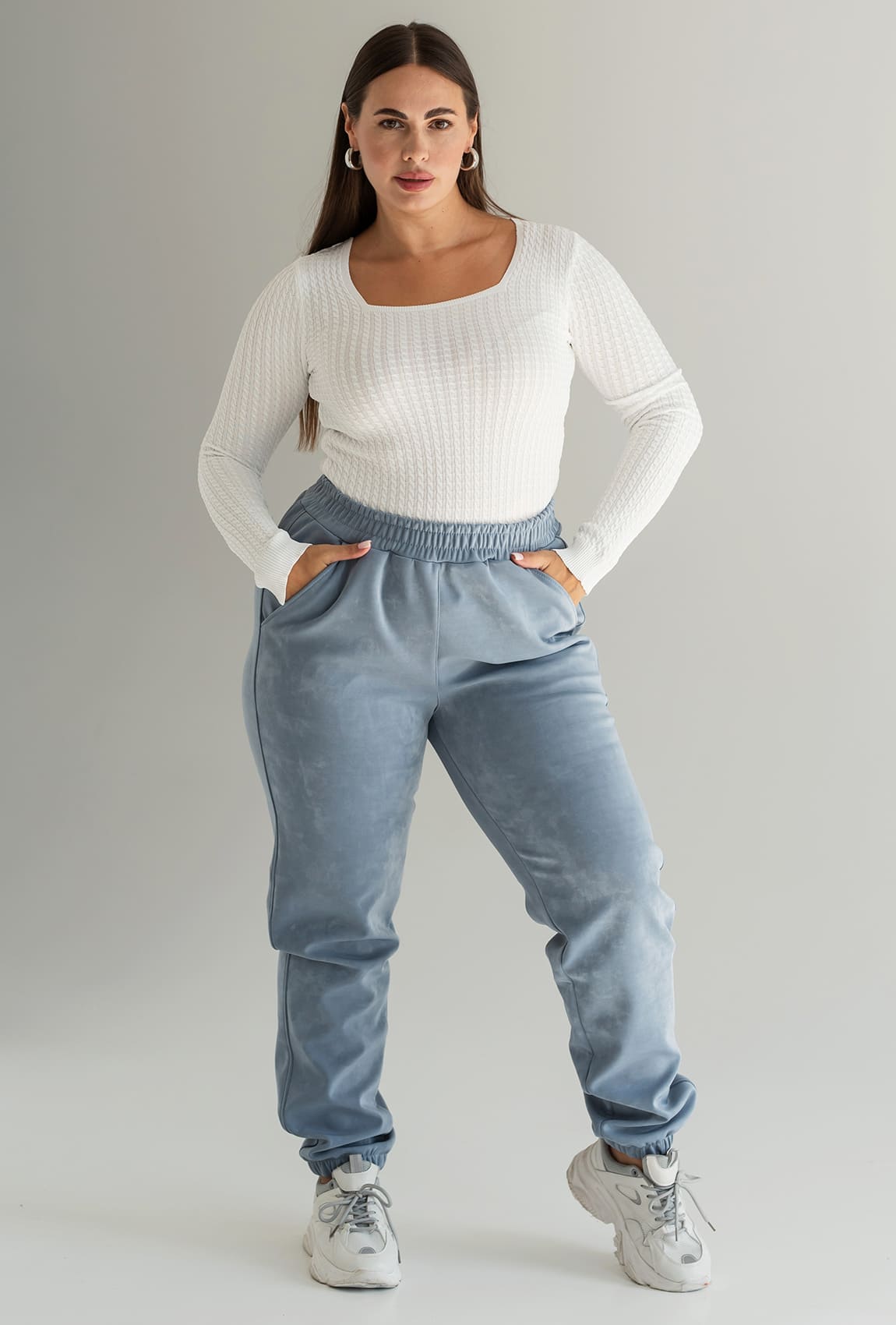 Штаны джогеры в цвете джинс —  823121. Maritel Штаны джогеры в цвете джинс —  823121. Maritel