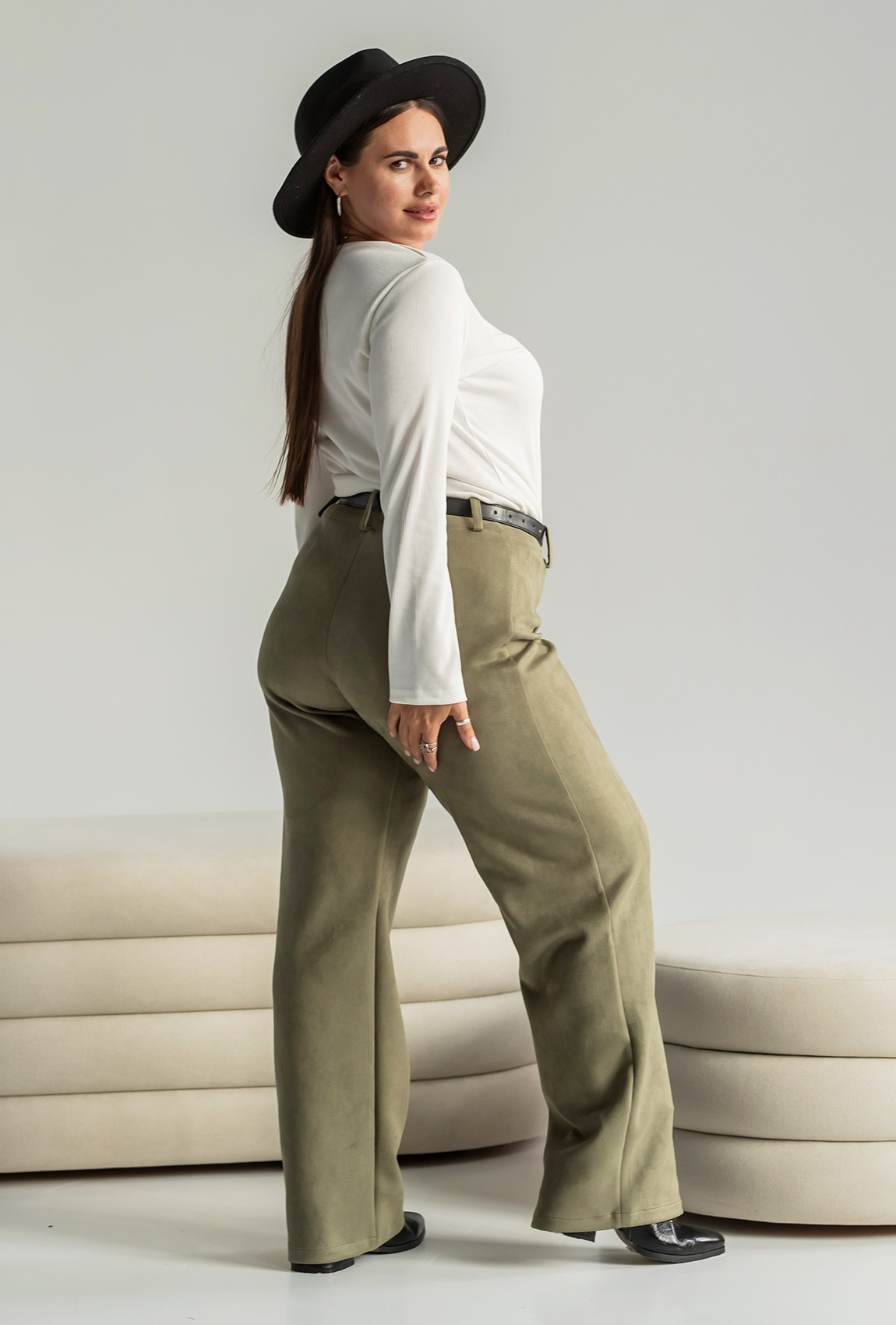 Замшеві штани хакі —  963393. Maritel. Зображення 1