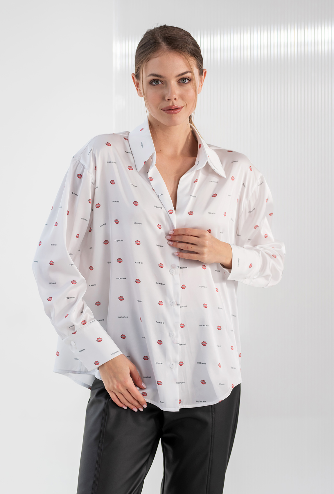 Молочная шелковая рубашка с принтом — 197827. Maritel Молочная шелковая рубашка с принтом — 197827. Maritel