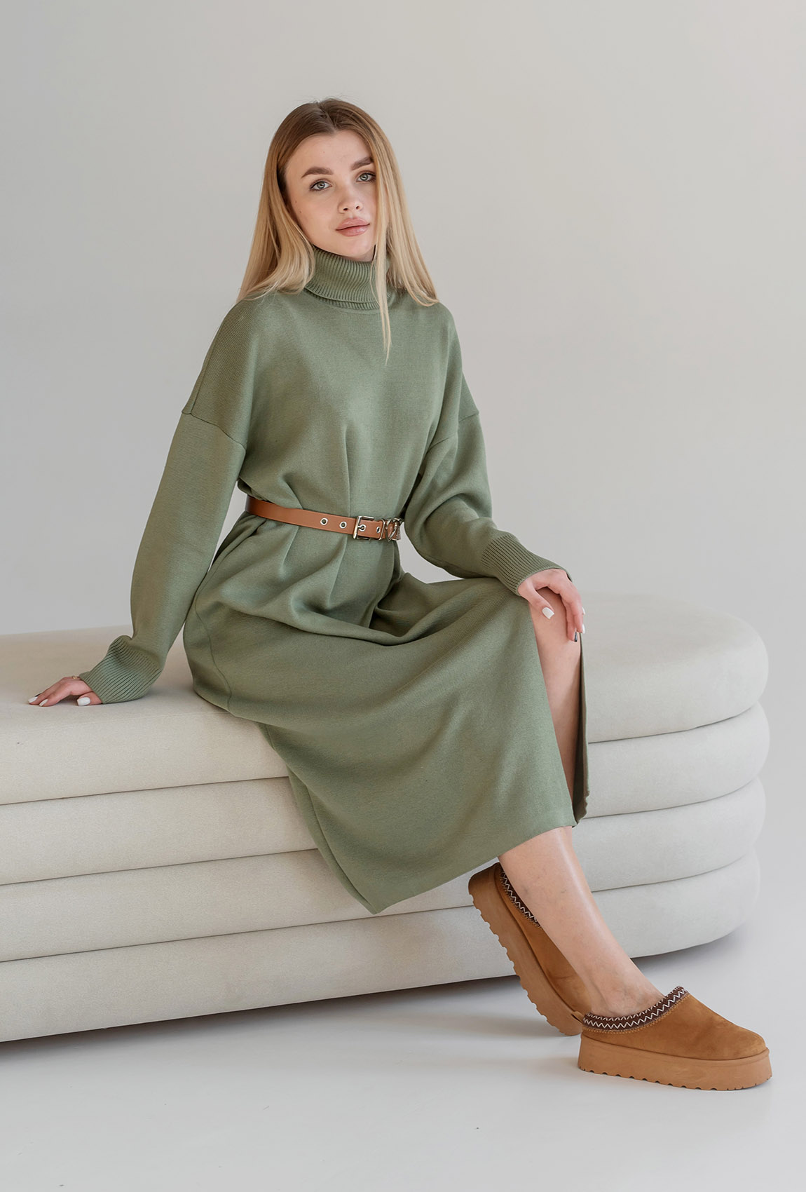 Сукня в'язка міді хакі —  611052. Maritel. Зображення 1