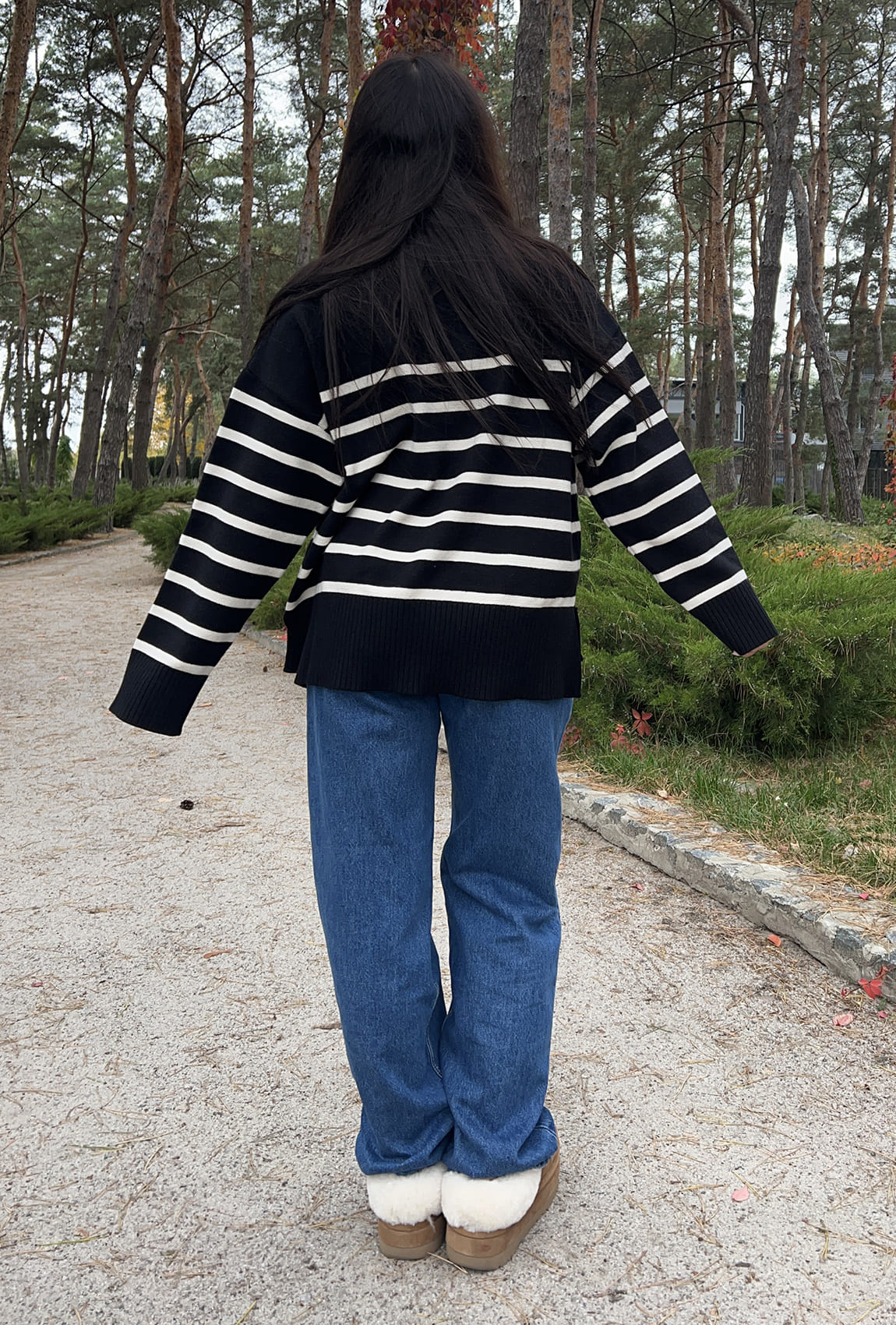 Чорний светр на блискавці у смужку — 843745. Maritel. Зображення 1 Чорний светр на блискавці у смужку — 843745. Maritel. Зображення 1