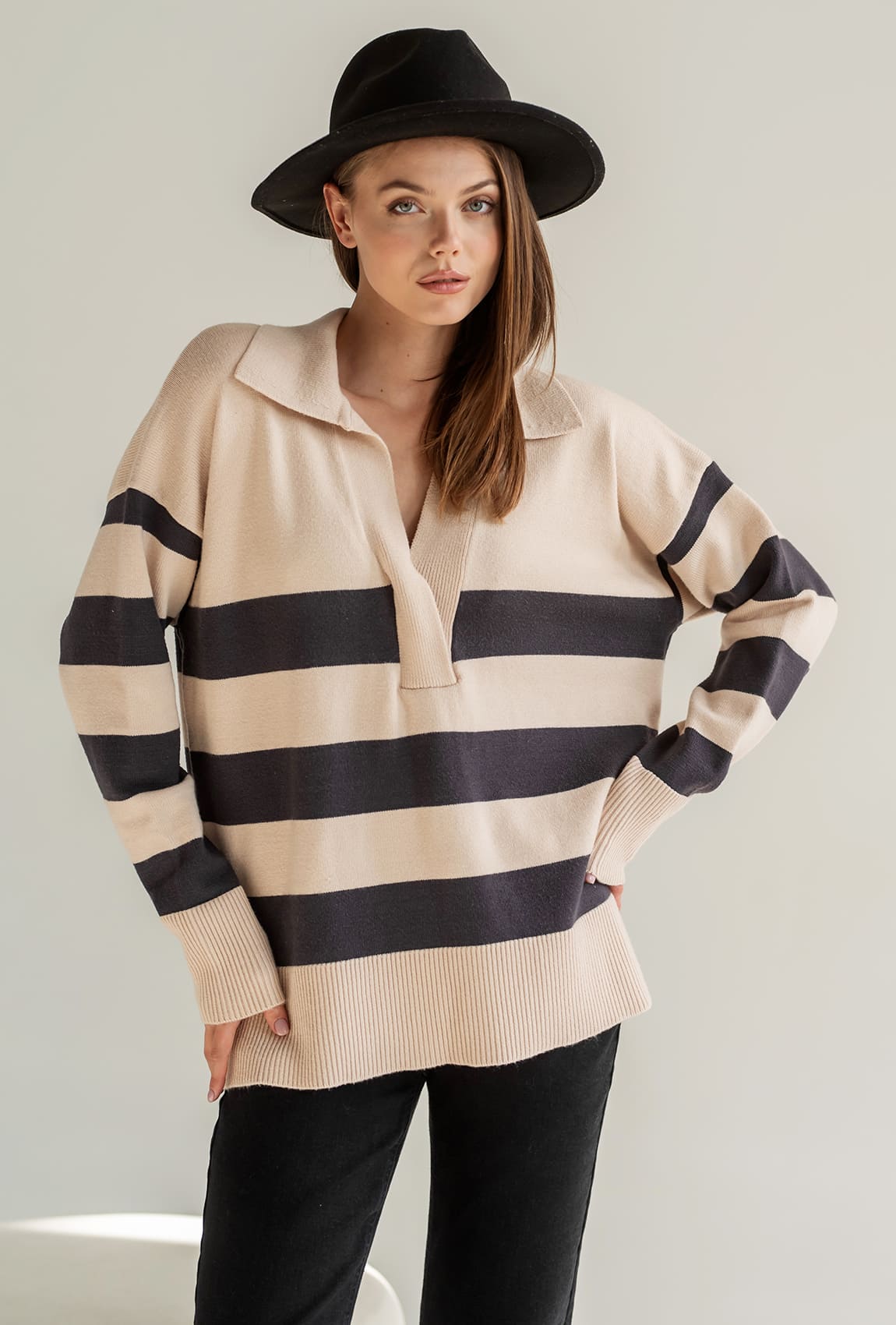 Светр поло у смужку мокко —  816322. Maritel