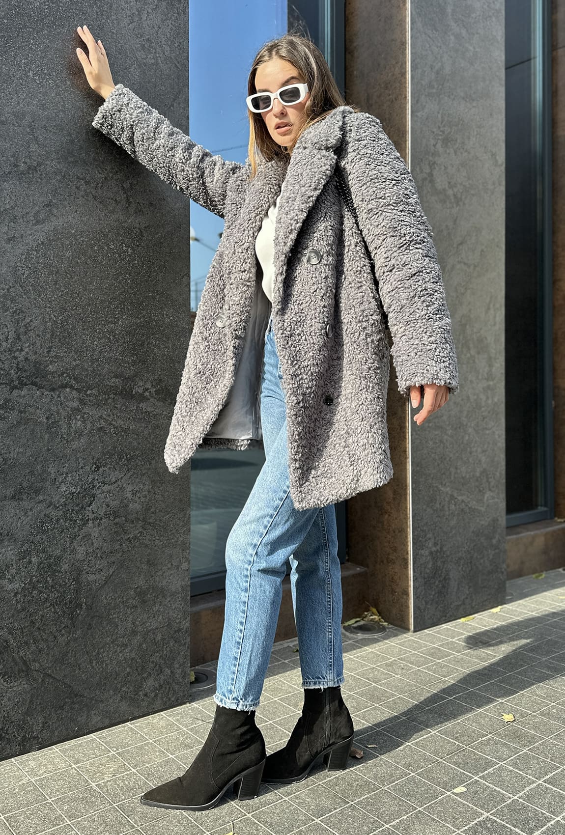 Сіра коротка шуба —  376541. Maritel. Зображення 1