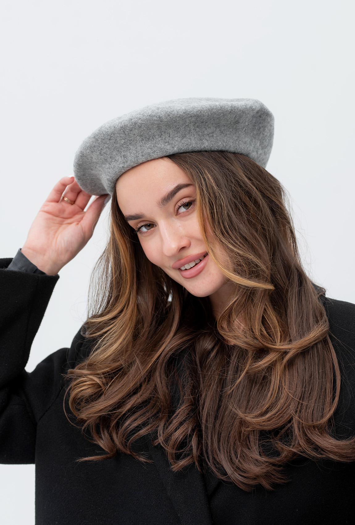 Графитовый берет —  543346. Maritel