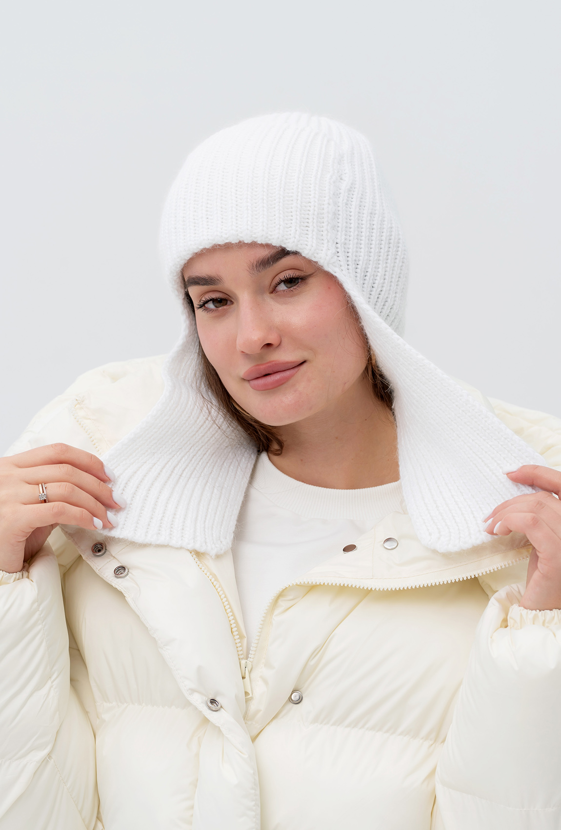 Молочная шапка-ушанка —  541697. Maritel. Изображенние 1