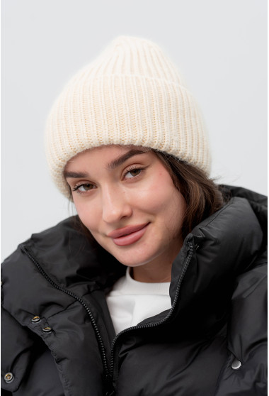 Бежева в'язана шапка. Maritel. Зображення 6