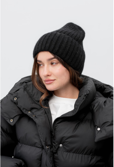 Чорна в'язана шапка. Maritel. Зображення 2
