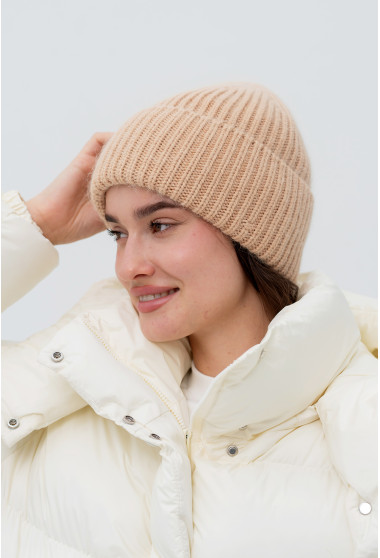 Темно-бежева в'язана шапка. Maritel. Зображення 7