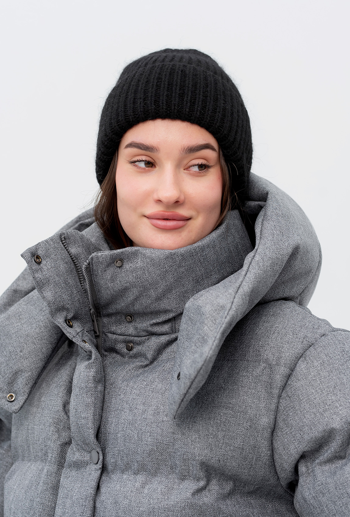 Чорна жіноча шапка —  404682. Maritel