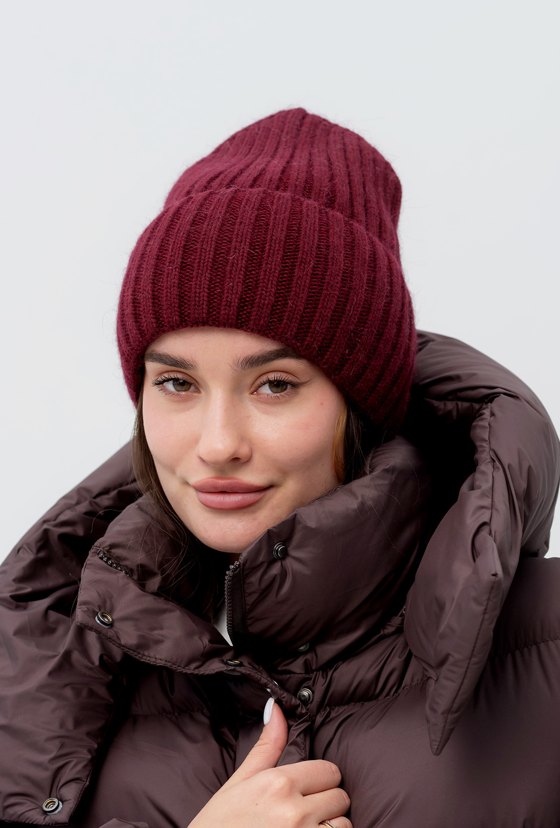 Бордова жіноча шапка  —  968988. Maritel. Зображення 2