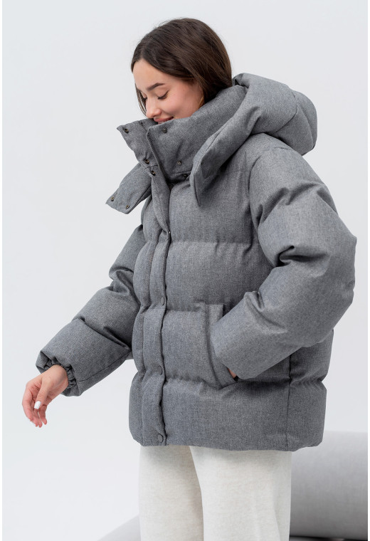 Серый зимний пуховик — 181228. Maritel. Изображенние 3 Серый зимний пуховик — 181228. Maritel. Изображенние 3