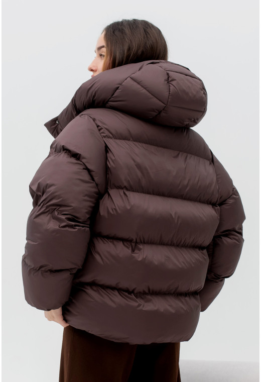 Шоколадный пуховик — 134978. Maritel. Изображенние 2 Шоколадный пуховик — 134978. Maritel. Изображенние 2