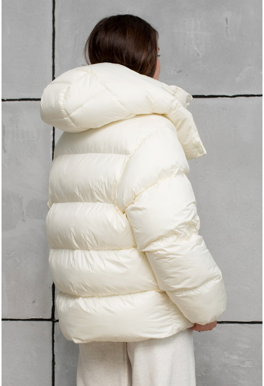 Молочный пуховик — 598945. Maritel. Изображенние 1 Молочный пуховик — 598945. Maritel. Изображенние 1