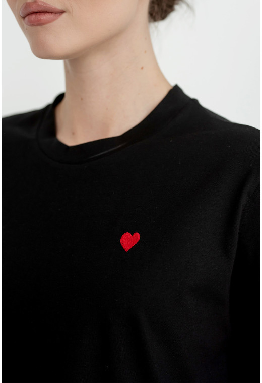 Черная футболка вышивка с сердцем — 753288. Maritel. Изображенние 2 Черная футболка вышивка с сердцем — 753288. Maritel. Изображенние 2