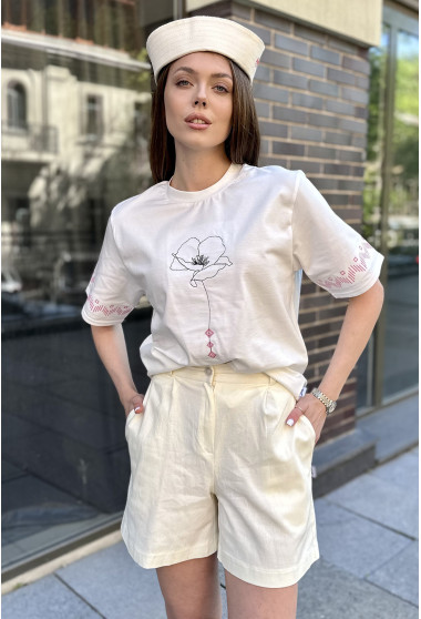 Молочная футболка с вышивкой цветок. Maritel. Изображенние 2